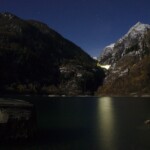 La diga illuminata